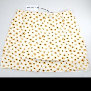 We wore what ditsy daisies mini skirt